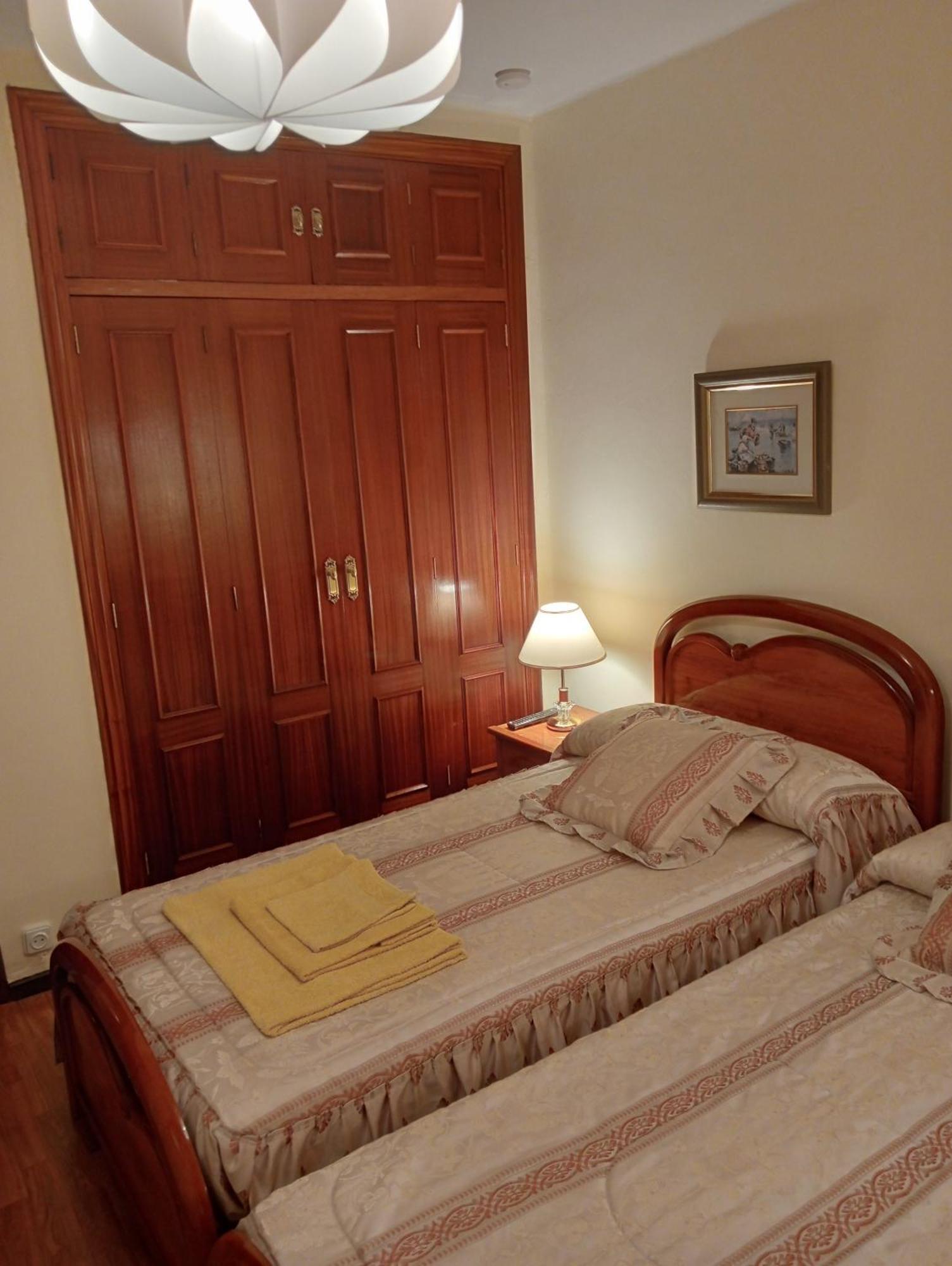 Habitacion Matrimonial Centro Ciudad オビエド エクステリア 写真