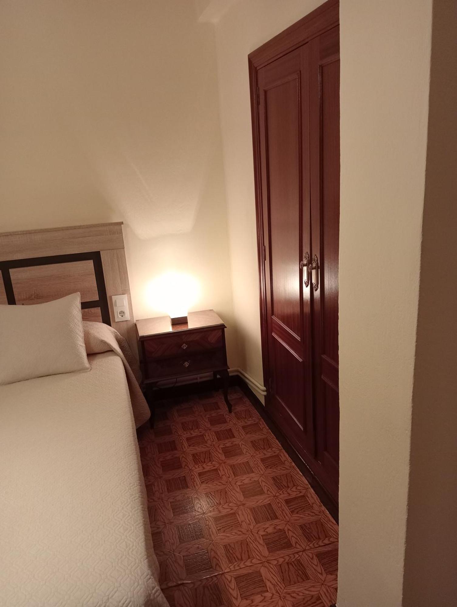Habitacion Matrimonial Centro Ciudad オビエド エクステリア 写真